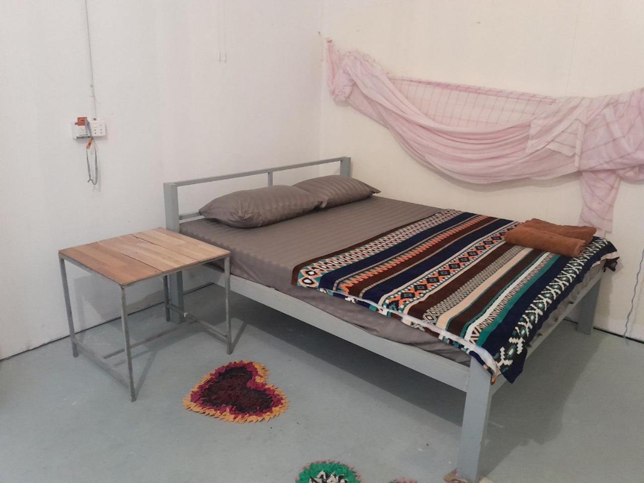 Golden Snake Guesthouse Beach เกาะรงสำลน ภายนอก รูปภาพ