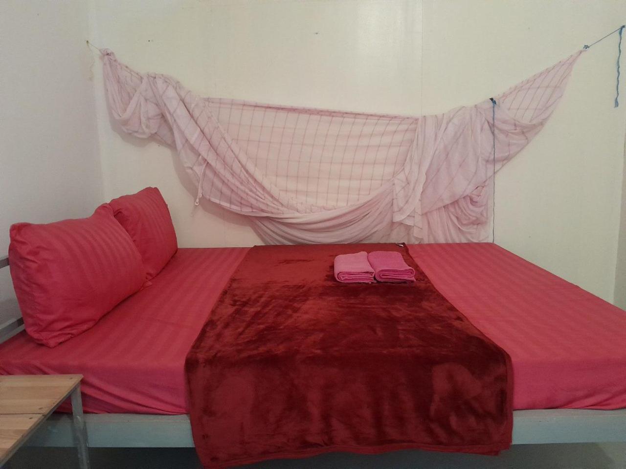 Golden Snake Guesthouse Beach เกาะรงสำลน ภายนอก รูปภาพ