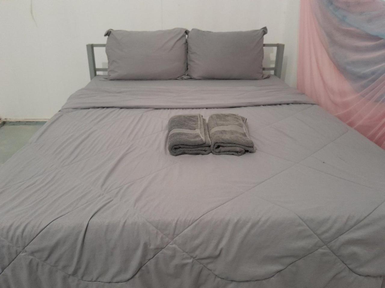 Golden Snake Guesthouse Beach เกาะรงสำลน ภายนอก รูปภาพ